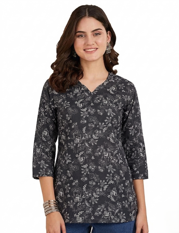 Black White Floral Printed 3/4 Sleeves Short Kurti