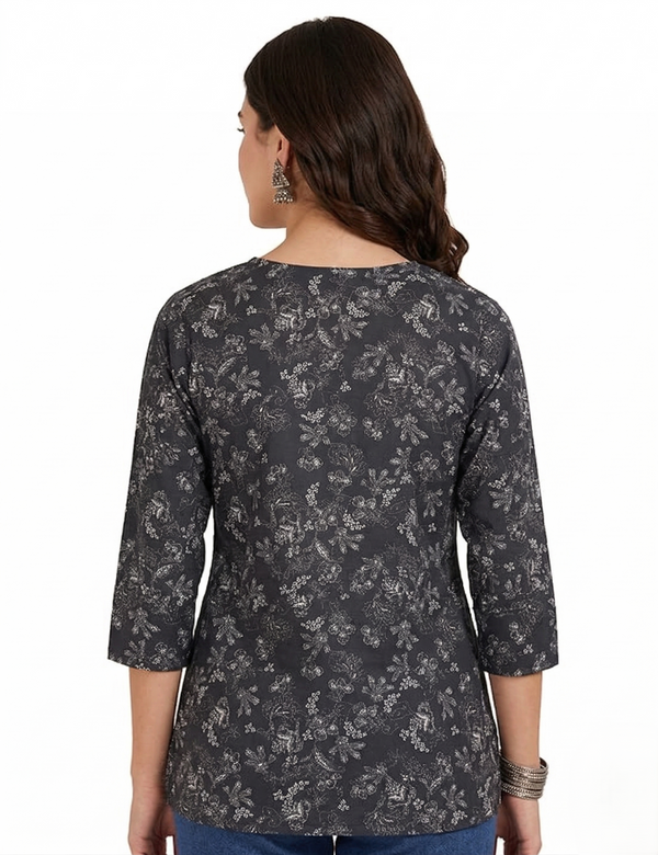 Black White Floral Printed 3/4 Sleeves Short Kurti