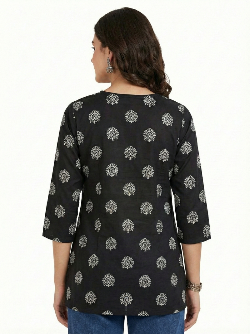 Black White Floral Booti Printed 3/4 Sleeves V-Neck Short Kurti