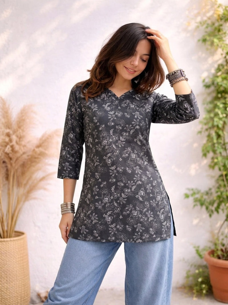 Black White Floral Printed 3/4 Sleeves Short Kurti