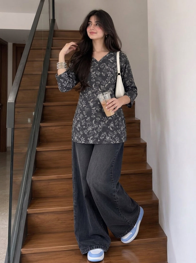 Black White Floral Printed 3/4 Sleeves Short Kurti