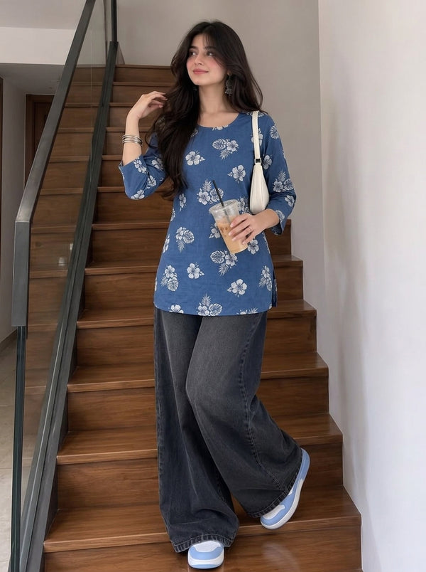 Blue White Hibiscus Floral Printed 3/4 Sleeves Round Neck Short Kurti