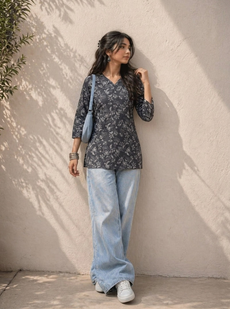 Black White Floral Printed 3/4 Sleeves Short Kurti