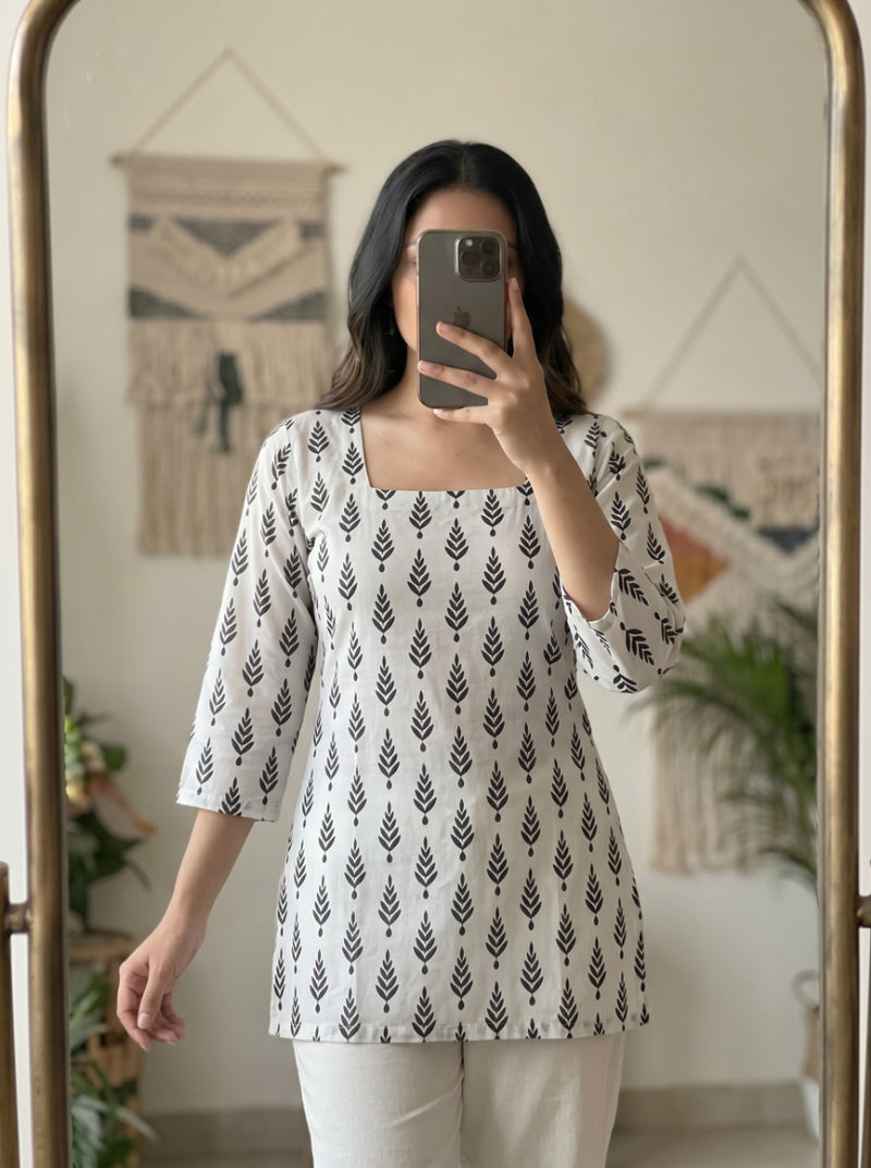 White Black Leaf Printed 3/4 Sleeves Square Neck Short Kurti