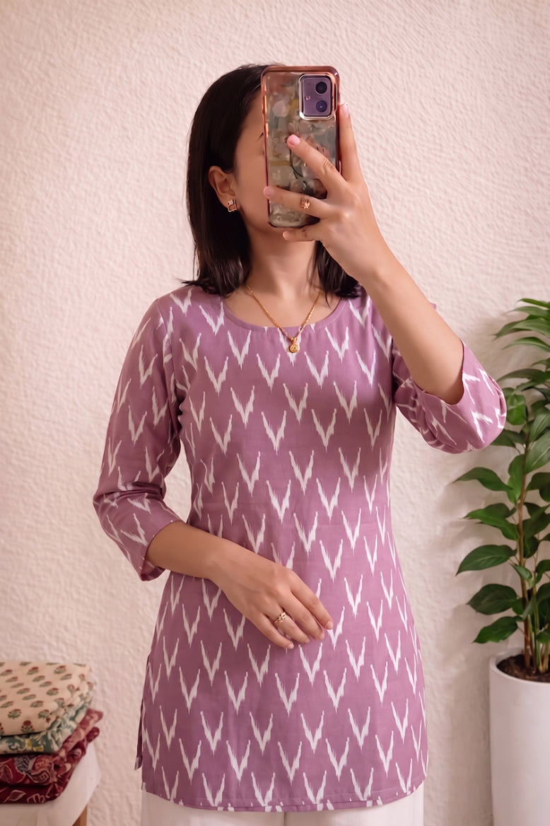Lavender Purple Ikat Chevron Printed 3/4 Sleeves Round Neck Short Kurti
