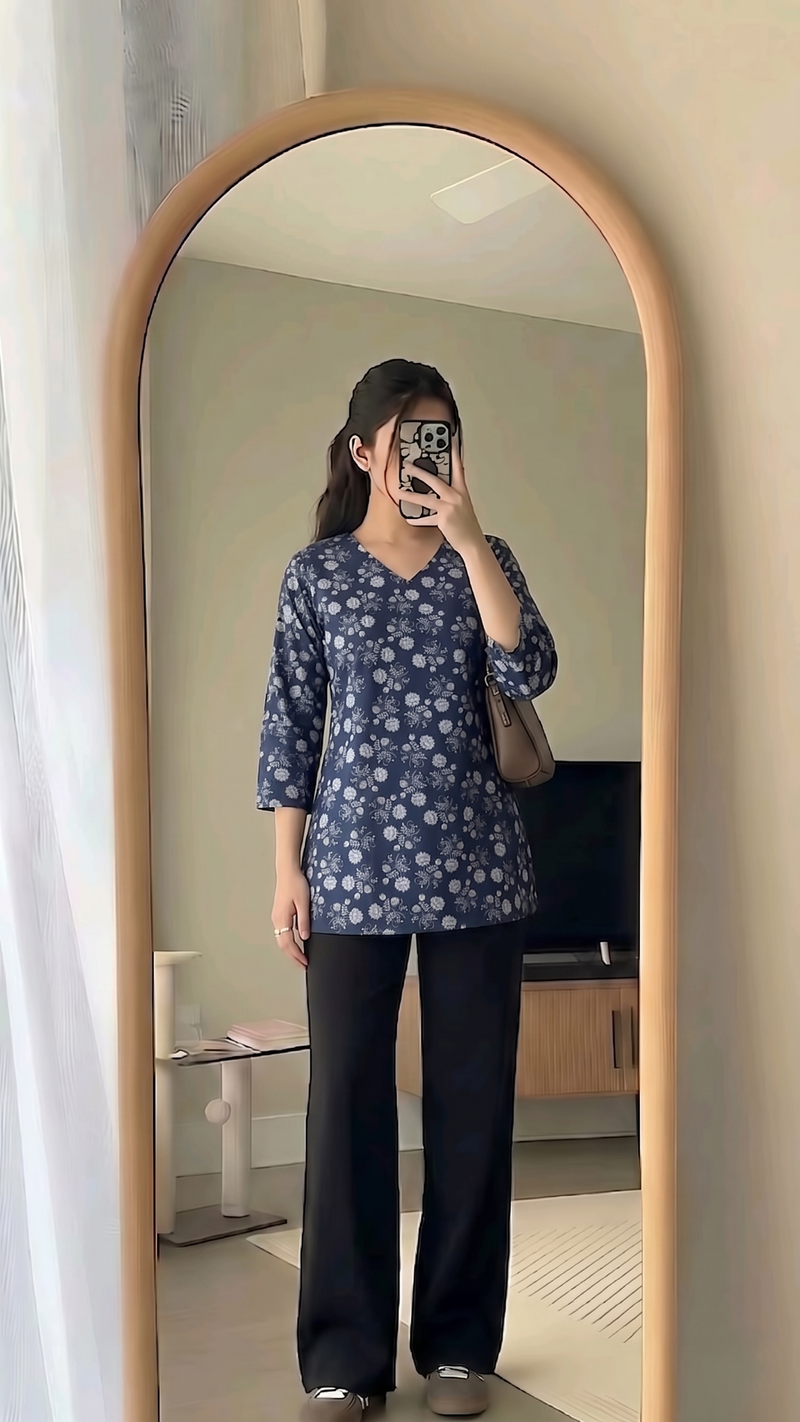 Navy Blue White Floral Printed 3/4 Sleeves V-Neck Short Kurti
