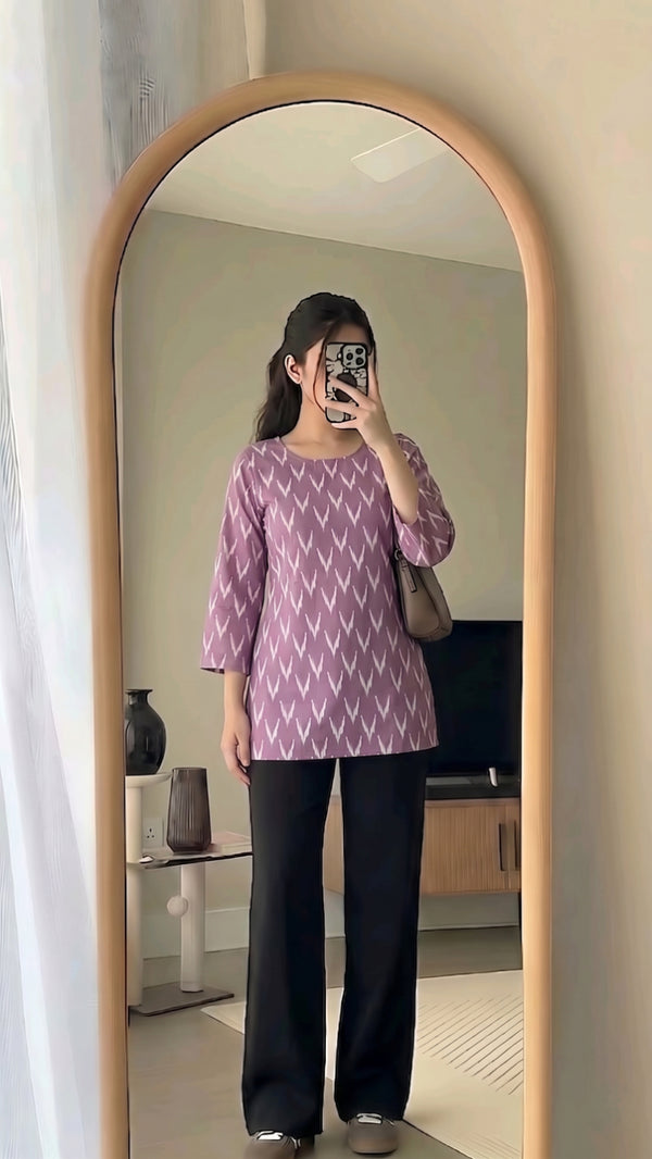 Lavender Purple Ikat Chevron Printed 3/4 Sleeves Round Neck Short Kurti