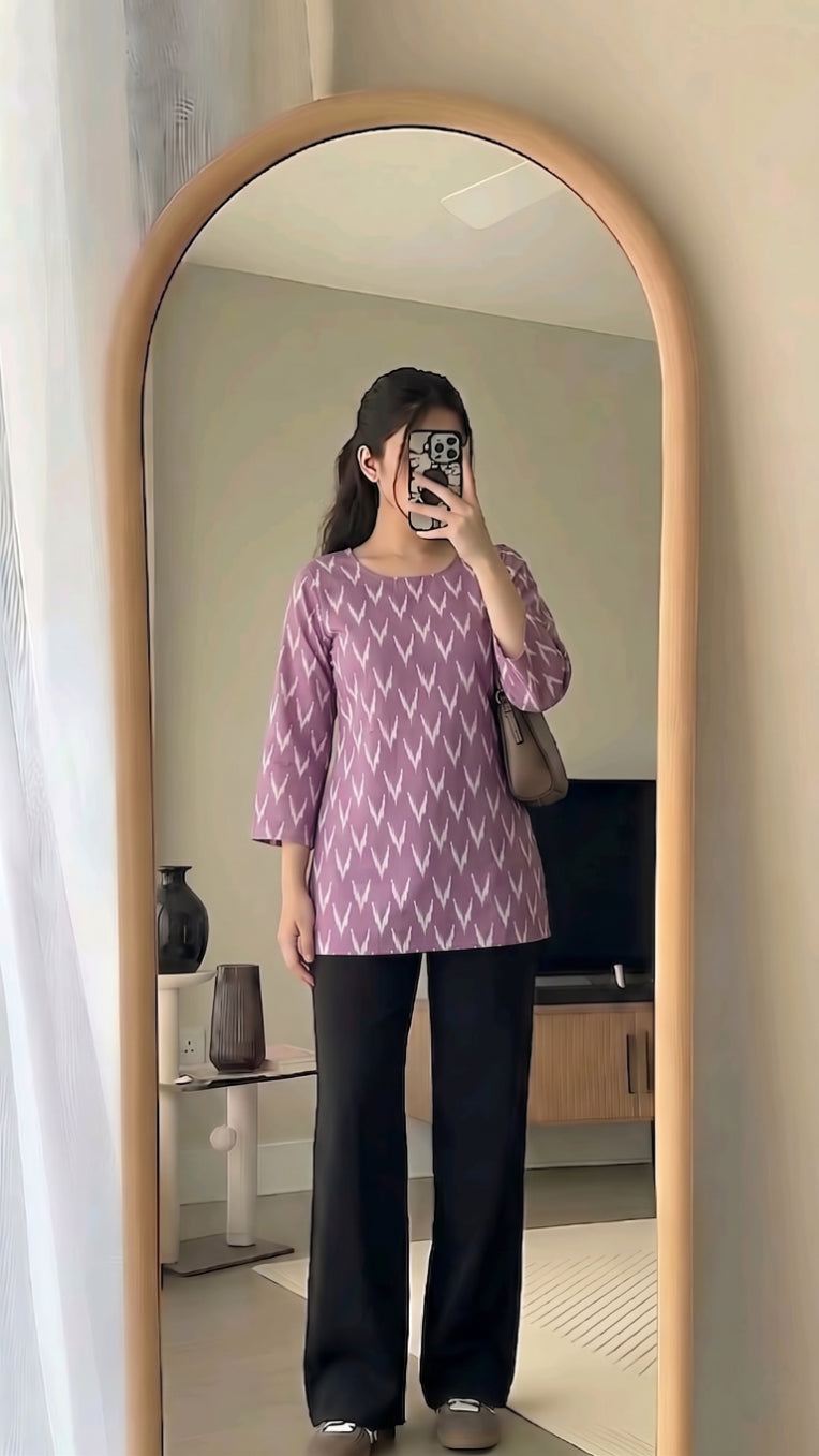 Lavender Purple Ikat Chevron Printed 3/4 Sleeves Round Neck Short Kurti