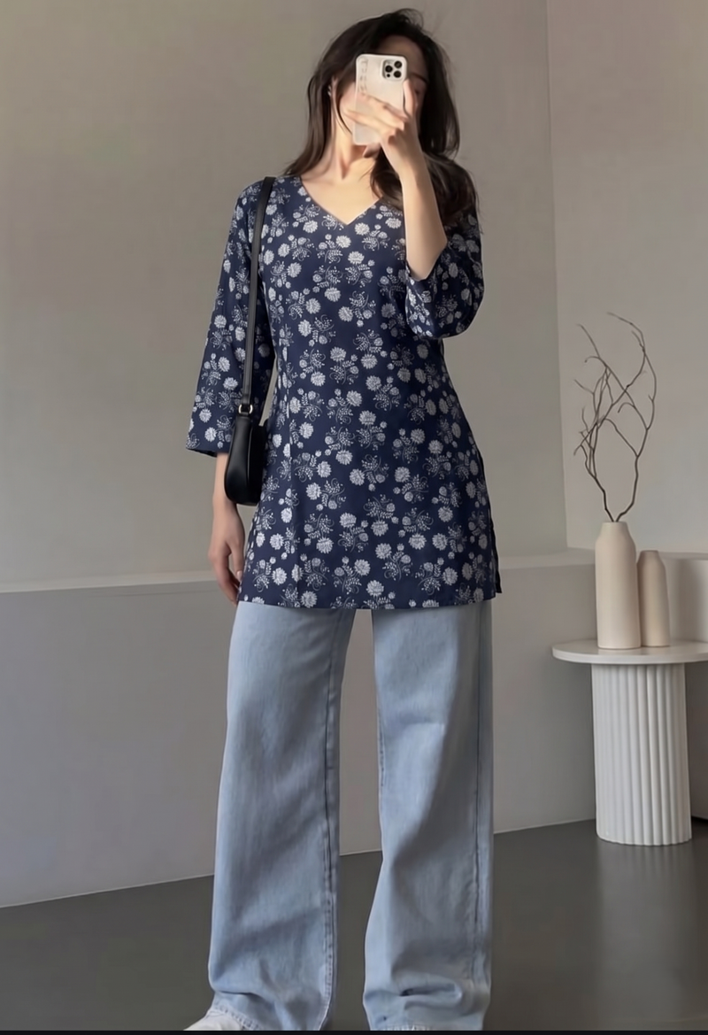 Navy Blue White Floral Printed 3/4 Sleeves V-Neck Short Kurti